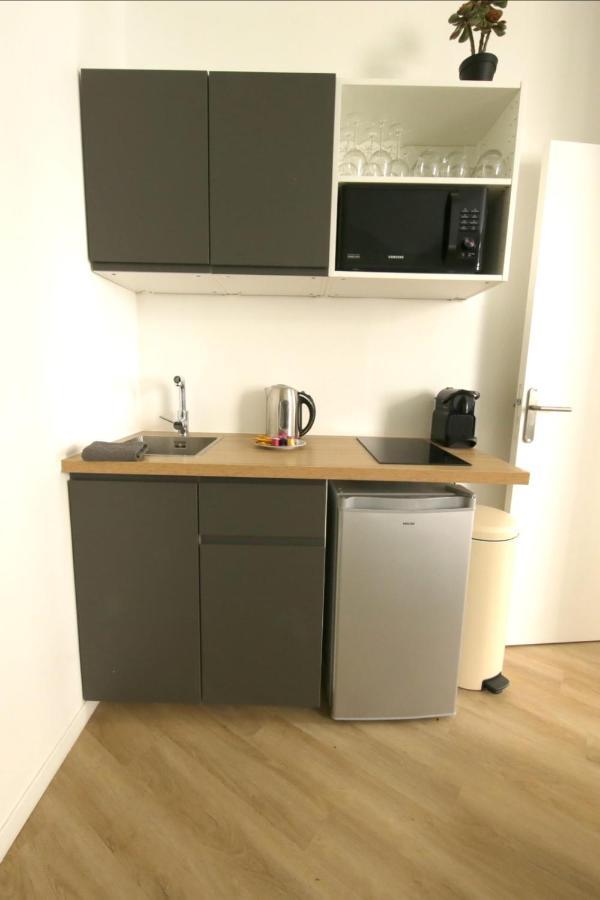Green Apartment Near Montmartre And Opera Paryż Zewnętrze zdjęcie