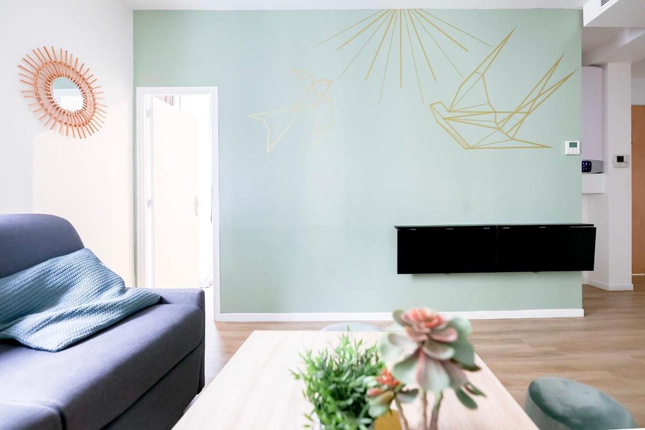 Green Apartment Near Montmartre And Opera Paryż Zewnętrze zdjęcie